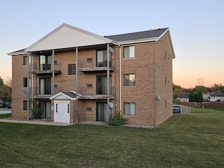 737 Lippert Ln Unit 3S, Glendale Heights, IL 60139