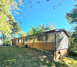 1852 Edgemont Dr, Arnold, MO 63010