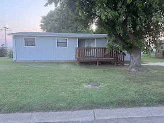 111 8th St, Claflin, KS 67525