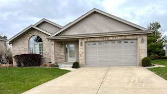 1603 Hunters Run Dr, Bourbonnais, IL 60914
