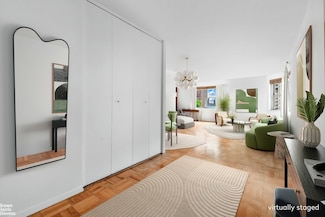 300 E 40th St Unit 6D, New York, NY 10016