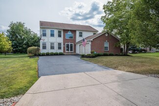 3436 Greenville Dr, Lewis Center, OH 43035