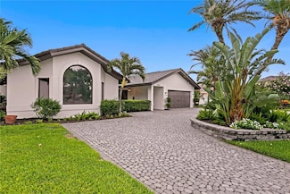 2002 Carolina Cir NE, Saint Petersburg, FL 33703