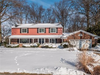 30334 Provincetown Ln, Bay Village, OH 44140