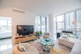 851 NE 1st Ave Unit 811, Miami, FL 33132