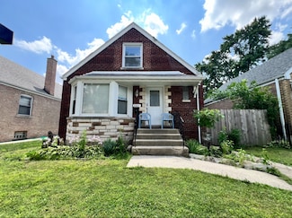 3321 W 71st St, Chicago, IL 60629