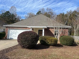 13 Montrose Ct, Hattiesburg, MS 39402