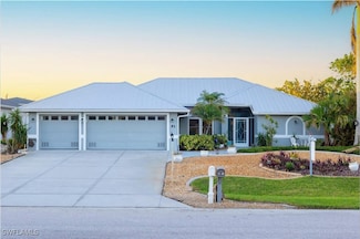 91 Mark Twain Ln, Rotonda West, FL 33947