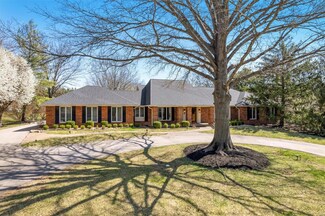 216 Falling Leaves Ct, Saint Louis, MO 63141