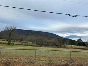 2 Bethel Rd, Dardanelle, AR 72834