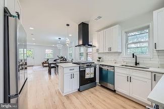 3814 Cedardale Rd, Baltimore, MD 21215