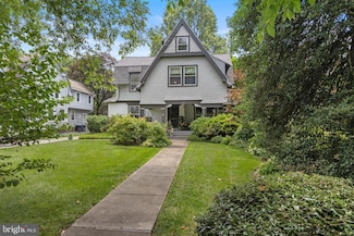 314 Midland Ave, Wayne, PA 19087