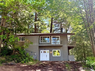 50 Lake Louise Dr, Bellingham, WA 98229