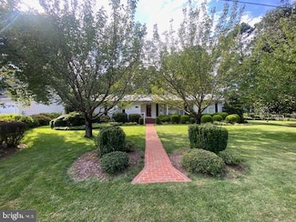 12805 Bay Dr, Lusby, MD 20657