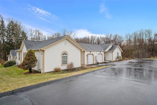 38 Blueberry Ln, Wexford, PA 15090