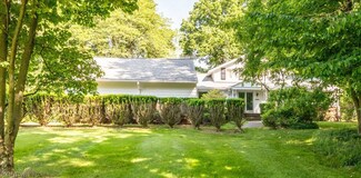2794 Belgrave Rd, Cleveland, OH 44124