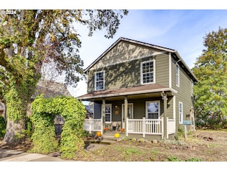 801 Jq Adams St, Oregon City, OR 97045