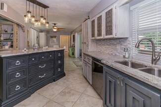 218 W Norfolk Rd, Jupiter, FL 33469