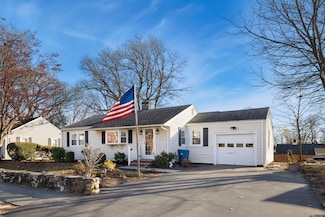 24 Hillcrest Rd, Wakefield, MA 01880