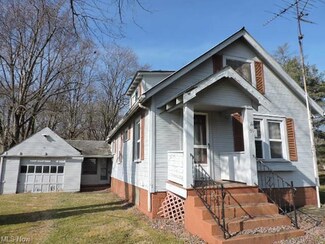 139 Diehl Rd S, Leavittsburg, OH 44430