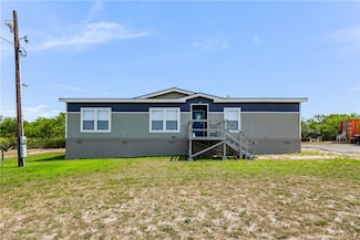 709 S Vista Dr, Sandia, TX 78383