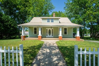 105 2nd Ave S, Decherd, TN 37324