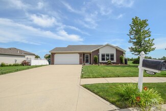 1206 W Sheffield Dr, Muncie, IN 47304