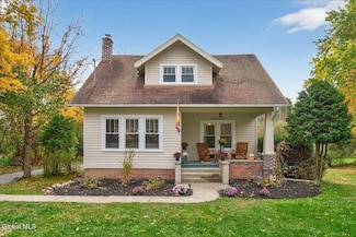 934 Riverview Rd, Rexford, NY 12148