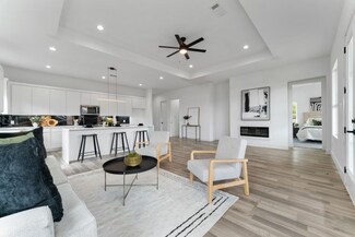 1648 Gillette St, Dallas, TX 75217