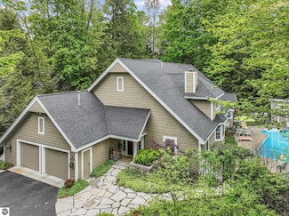 6936 Mission Ridge, Traverse City, MI 49686