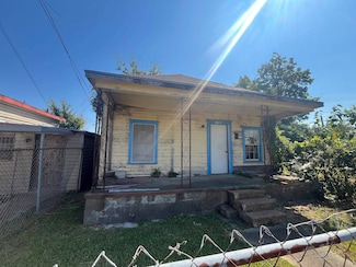 1092 Center St, Beaumont, TX 77701