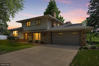 8821 82nd Street Ct S, Cottage Grove, MN 55016