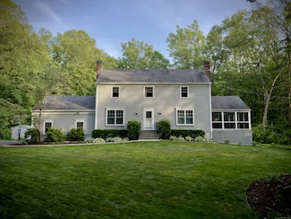 161 Fogg Wood Rd, Fairfield, CT 06824