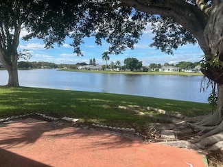 5195 Nicholas Dr, West Palm Beach, FL 33417