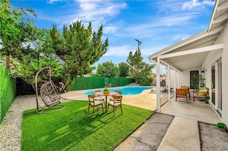 20742 Lull St, Winnetka, CA 91306