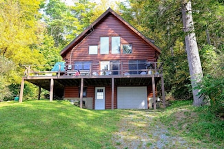993 Cedar Mountain Rd, Castleton, VT 05735