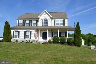 2904 Rexwood Dr, Glen Rock, PA 17327