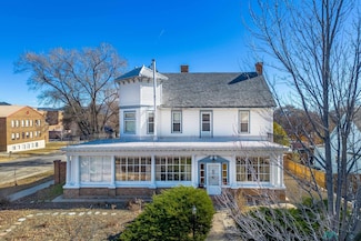 301 S 4th St, Raton, NM 87740