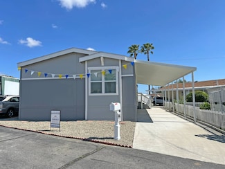 1700 S State St Unit 39, Hemet, CA 92543