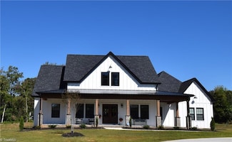 7253 Yadkinville Rd, Pfafftown, NC 27040