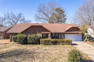 2800 S 97th Cir, Fort Smith, AR 72903