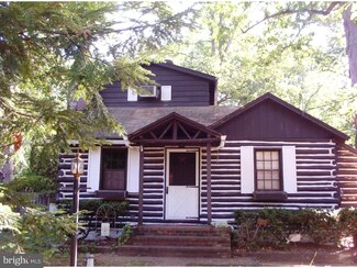 31 Lower Park Rd, Mount Laurel, NJ 08054