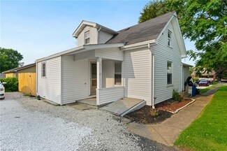 63 Grandview Ave, Struthers, OH 44471