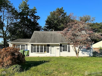 3 Stiles Rd, Edison, NJ 08817