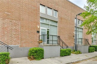 917 W Hill St, Charlotte, NC 28208