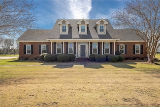100 Oak Leaf Ct, Pike Road, AL 36064