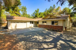 10612 Creston Dr, Los Altos, CA 94024
