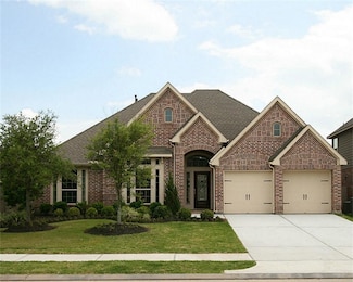 13602 Silent Walk Dr, Pearland, TX 77584