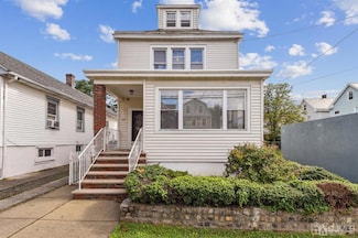 486 Neville St, Perth Amboy, NJ 08861