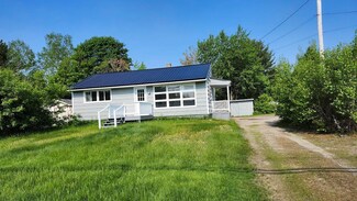 309 Bates St, Millinocket, ME 04462